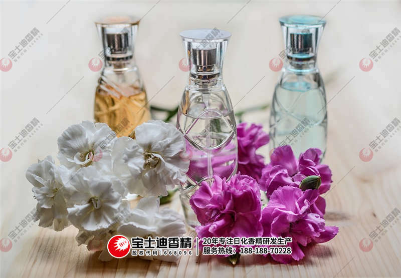 香水 香水(shuǐ)