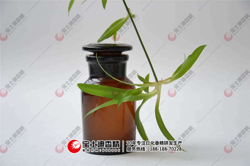 花露水香精 花(huā)露水(shuǐ)香精