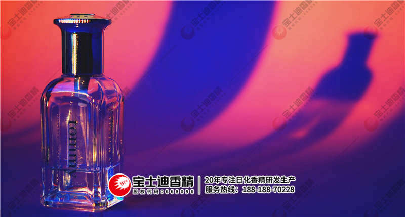 一(yī)瓶香水 一瓶香水